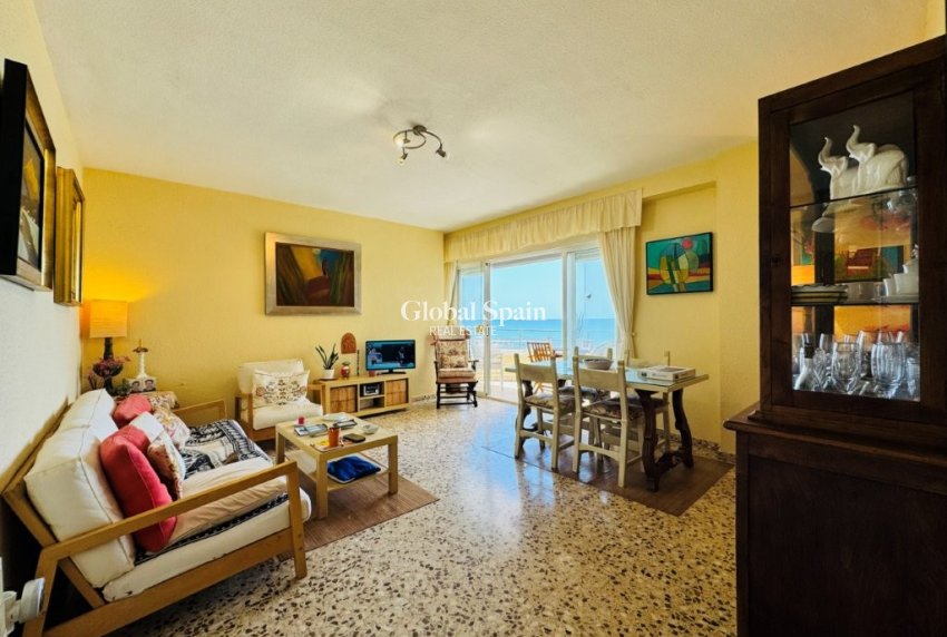 Revente - APPARTEMENT -
LA MATA - Costa Blanca