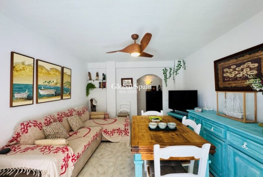 Revente - APPARTEMENT -
LA MATA - Costa Blanca