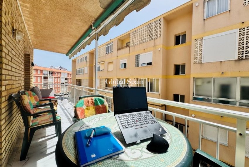 Revente - APPARTEMENT -
LA MATA - Costa Blanca