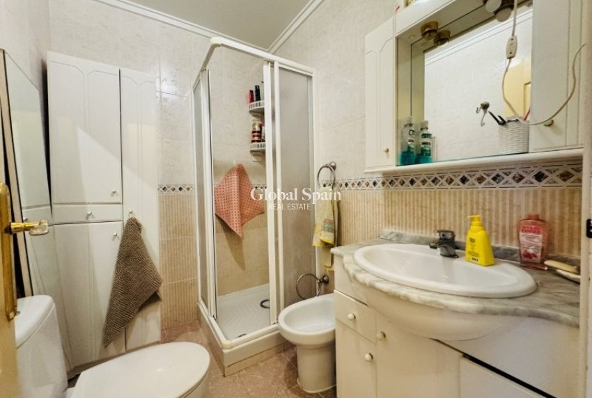 Revente - APPARTEMENT -
LA MATA - Costa Blanca