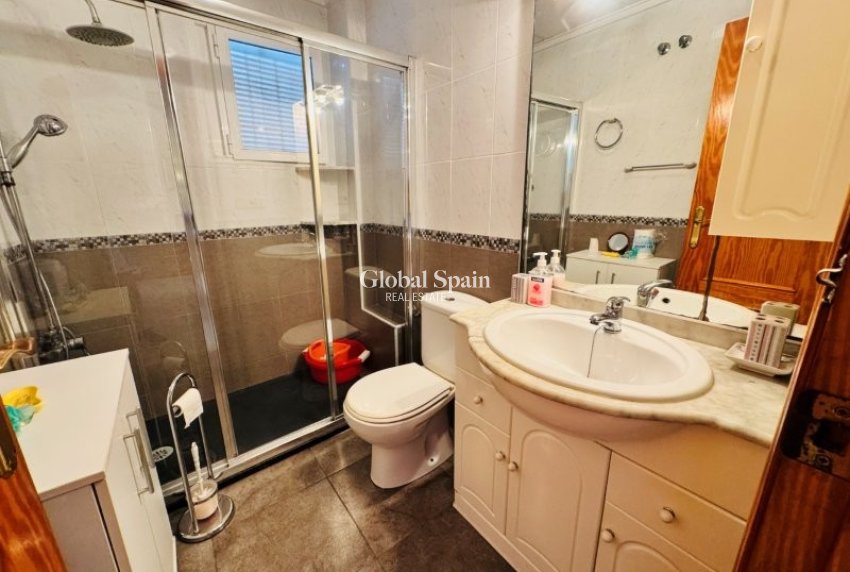 Revente - APPARTEMENT -
LA MATA - Costa Blanca