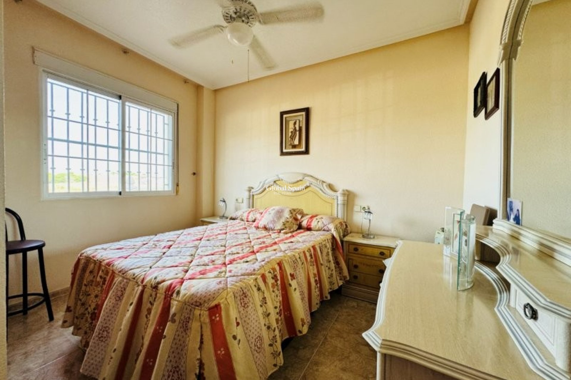 Revente - APPARTEMENT -
LA MATA - Costa Blanca