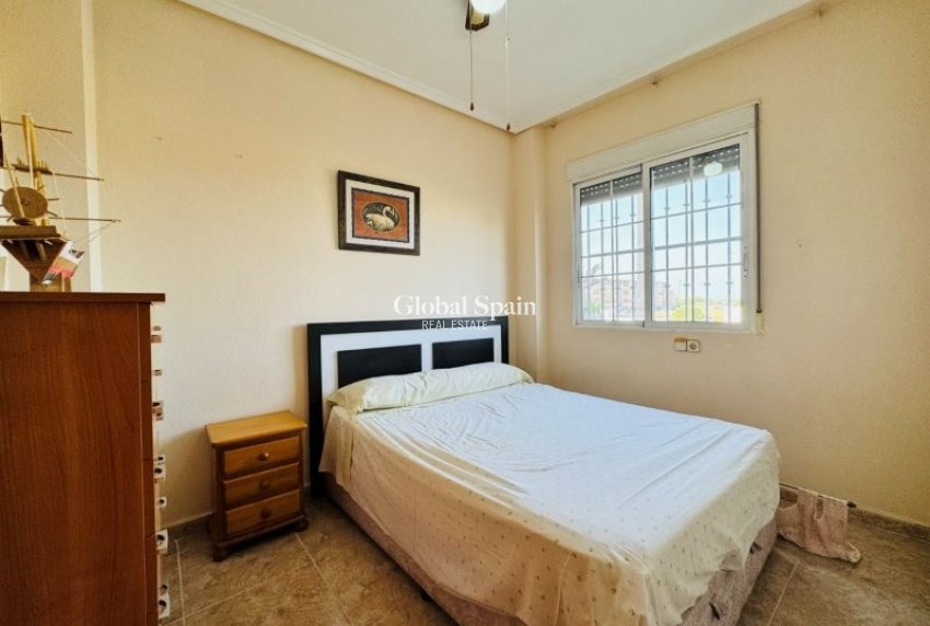 Revente - APPARTEMENT -
LA MATA - Costa Blanca
