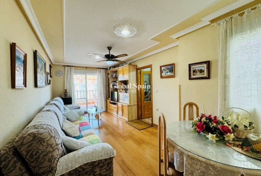 Revente - APPARTEMENT -
LA MATA - Costa Blanca