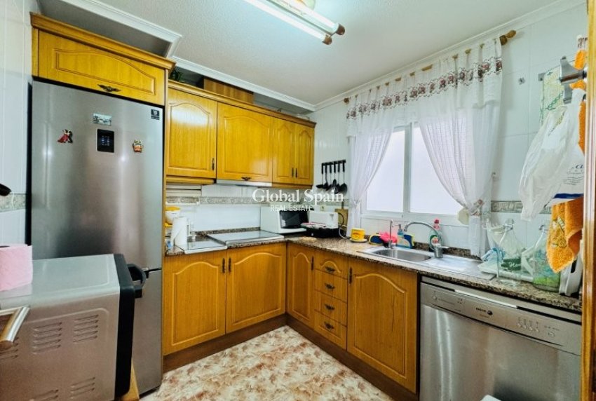 Revente - APPARTEMENT -
LA MATA - Costa Blanca