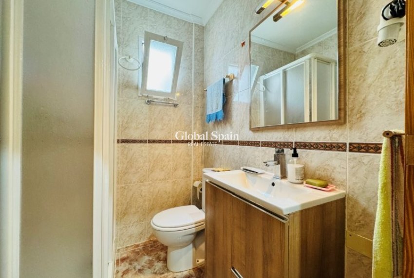 Revente - APPARTEMENT -
LA MATA - Costa Blanca