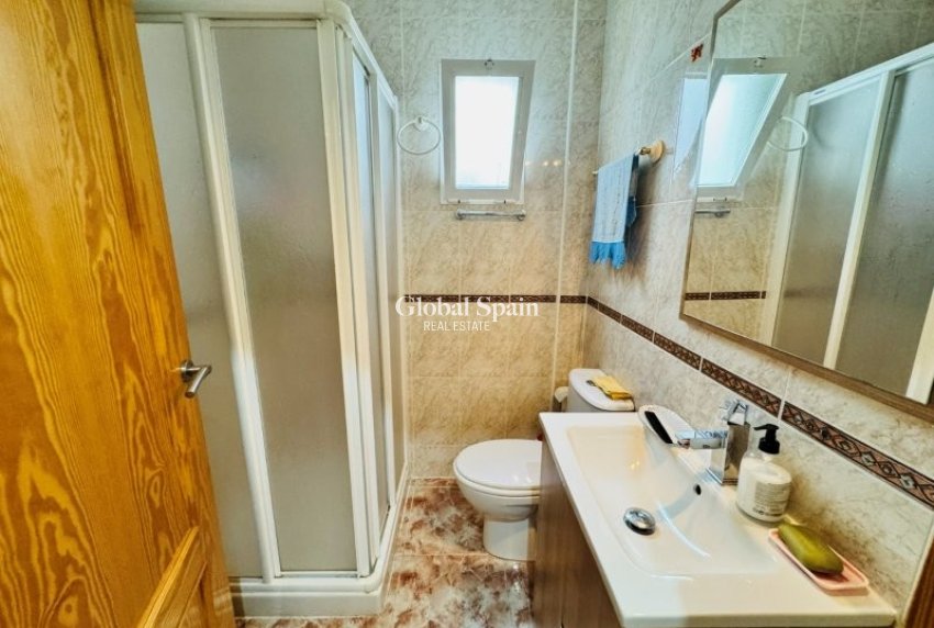 Revente - APPARTEMENT -
LA MATA - Costa Blanca