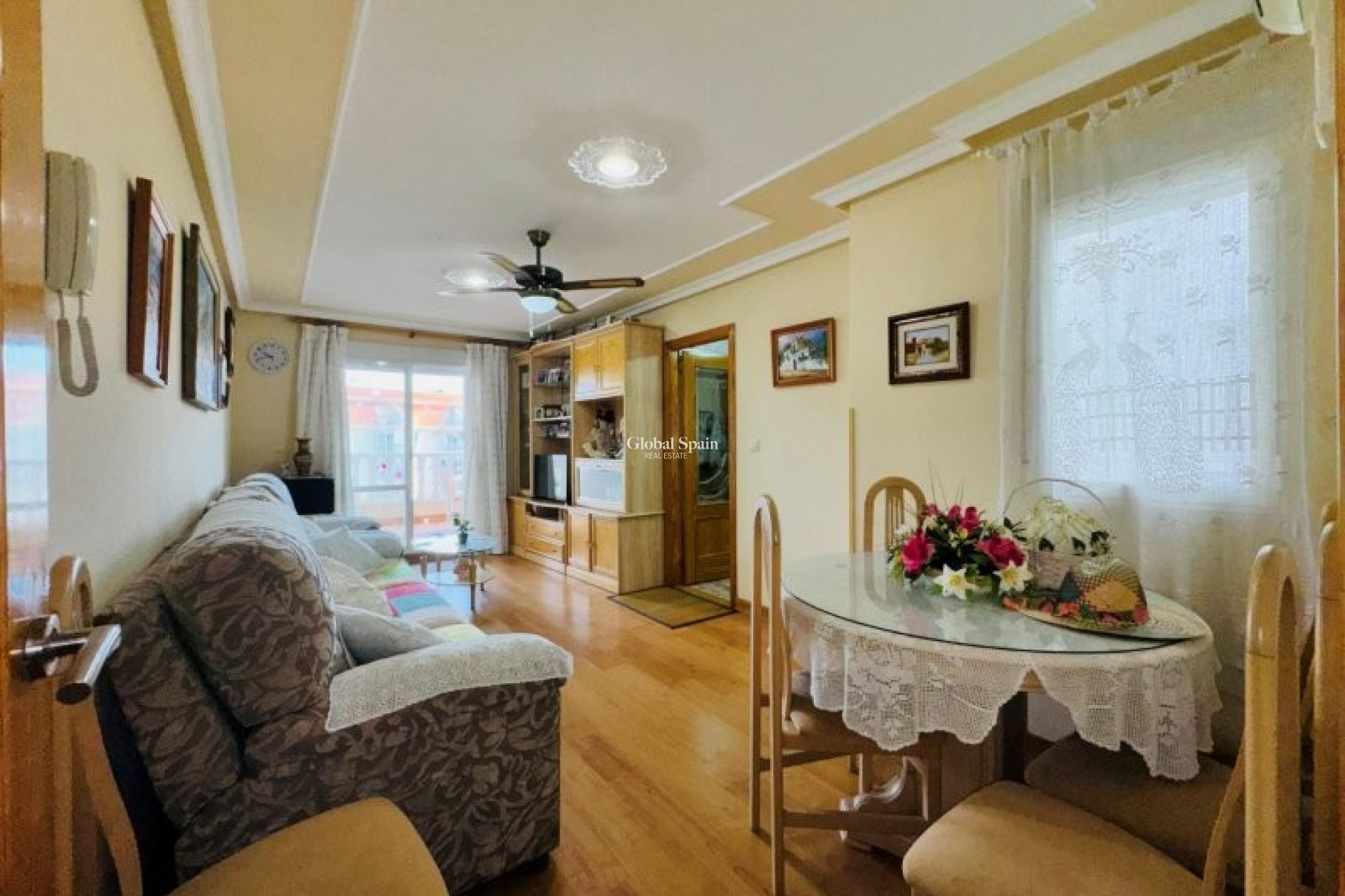 Revente - APPARTEMENT -
LA MATA - Costa Blanca