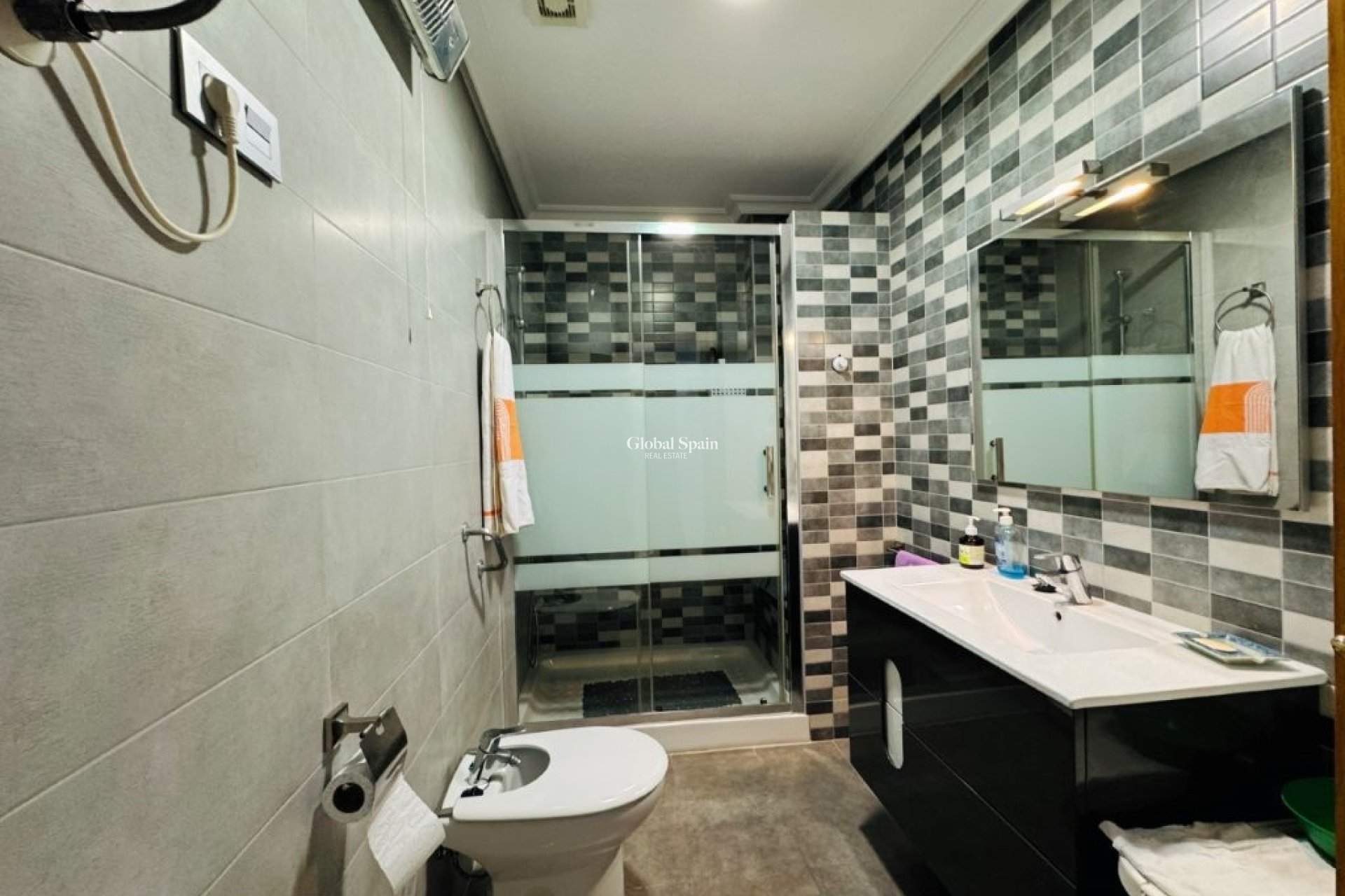 Revente - APPARTEMENT -
LA MATA - Costa Blanca