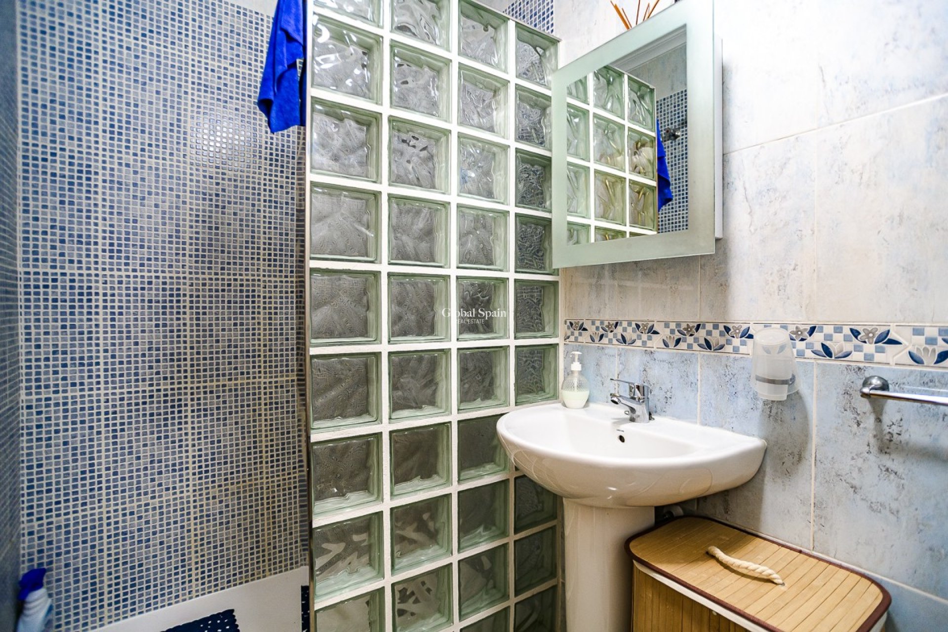 Revente - APPARTEMENT -
LA MATANZA - La Matanza