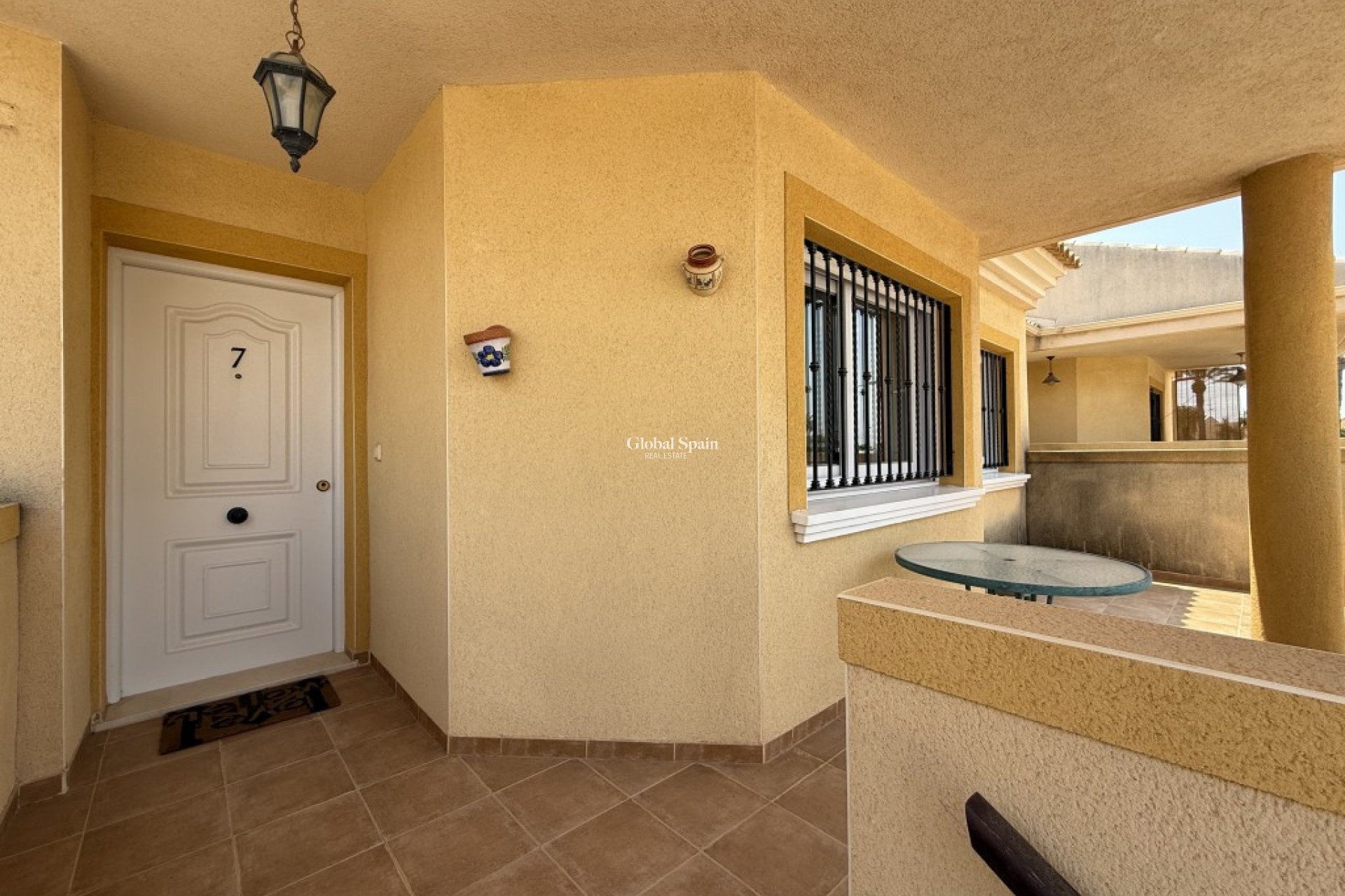 Revente - APPARTEMENT -
LA PUEBLA - Inland