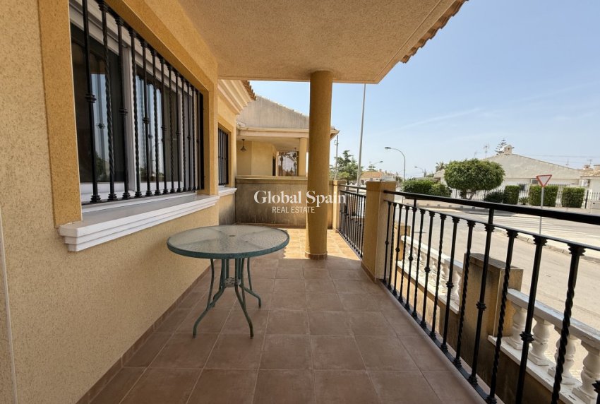 Revente - APPARTEMENT -
LA PUEBLA - Inland