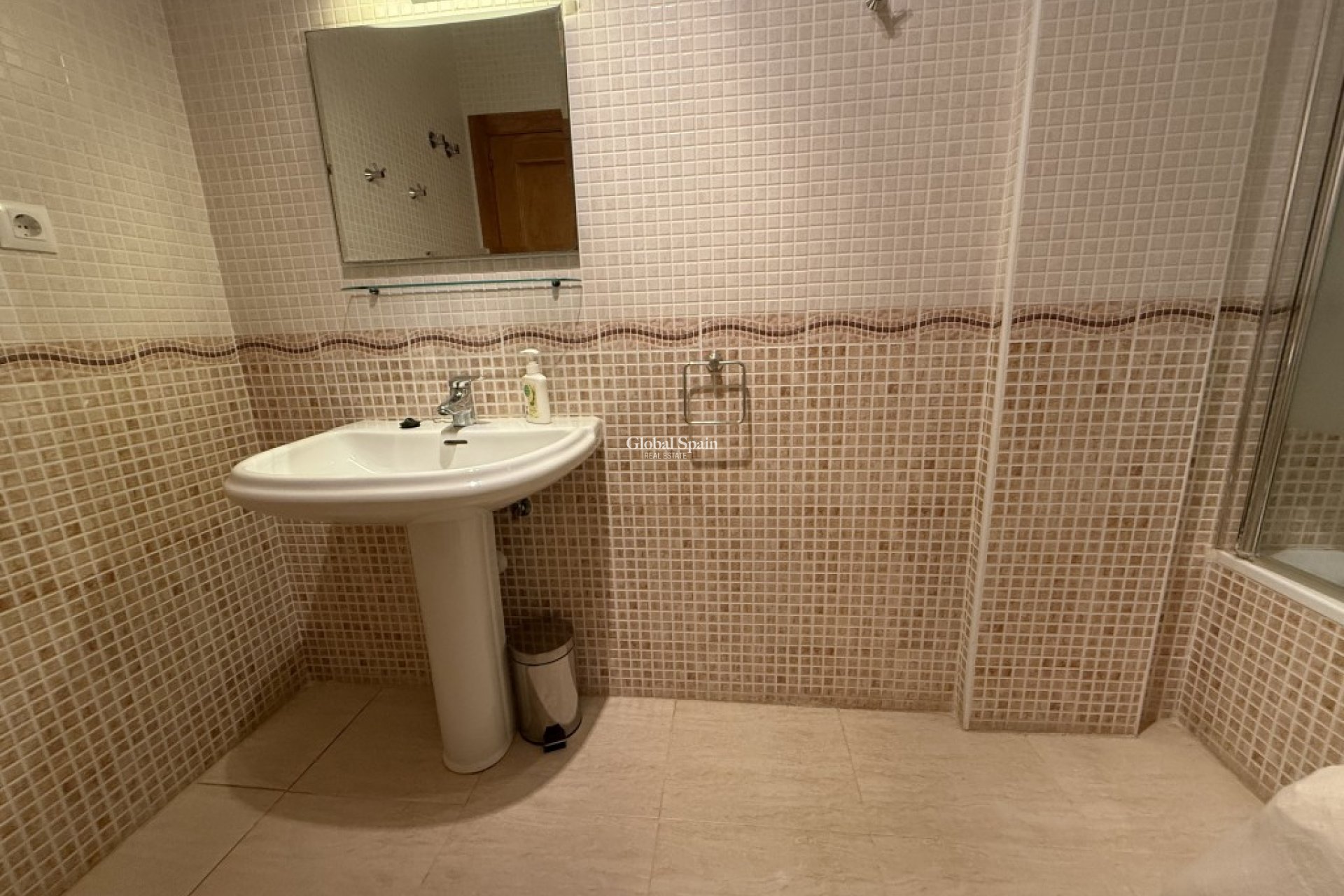 Revente - APPARTEMENT -
LA PUEBLA - Inland