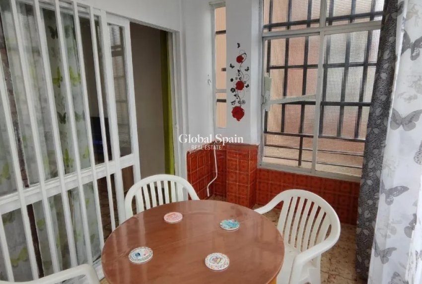 Revente - APPARTEMENT -
LA ROMANA - Inland