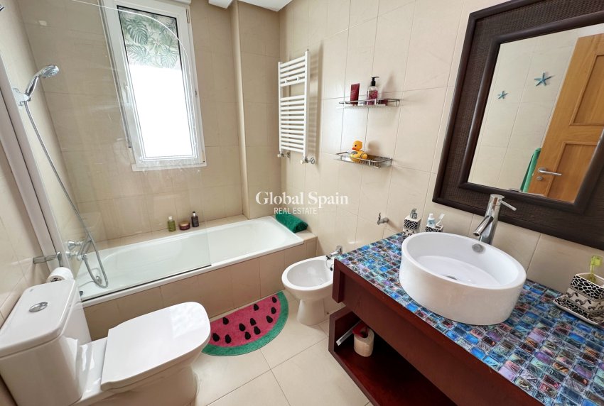 Revente - APPARTEMENT -
LA TORRE GOLF RESORT - Inland