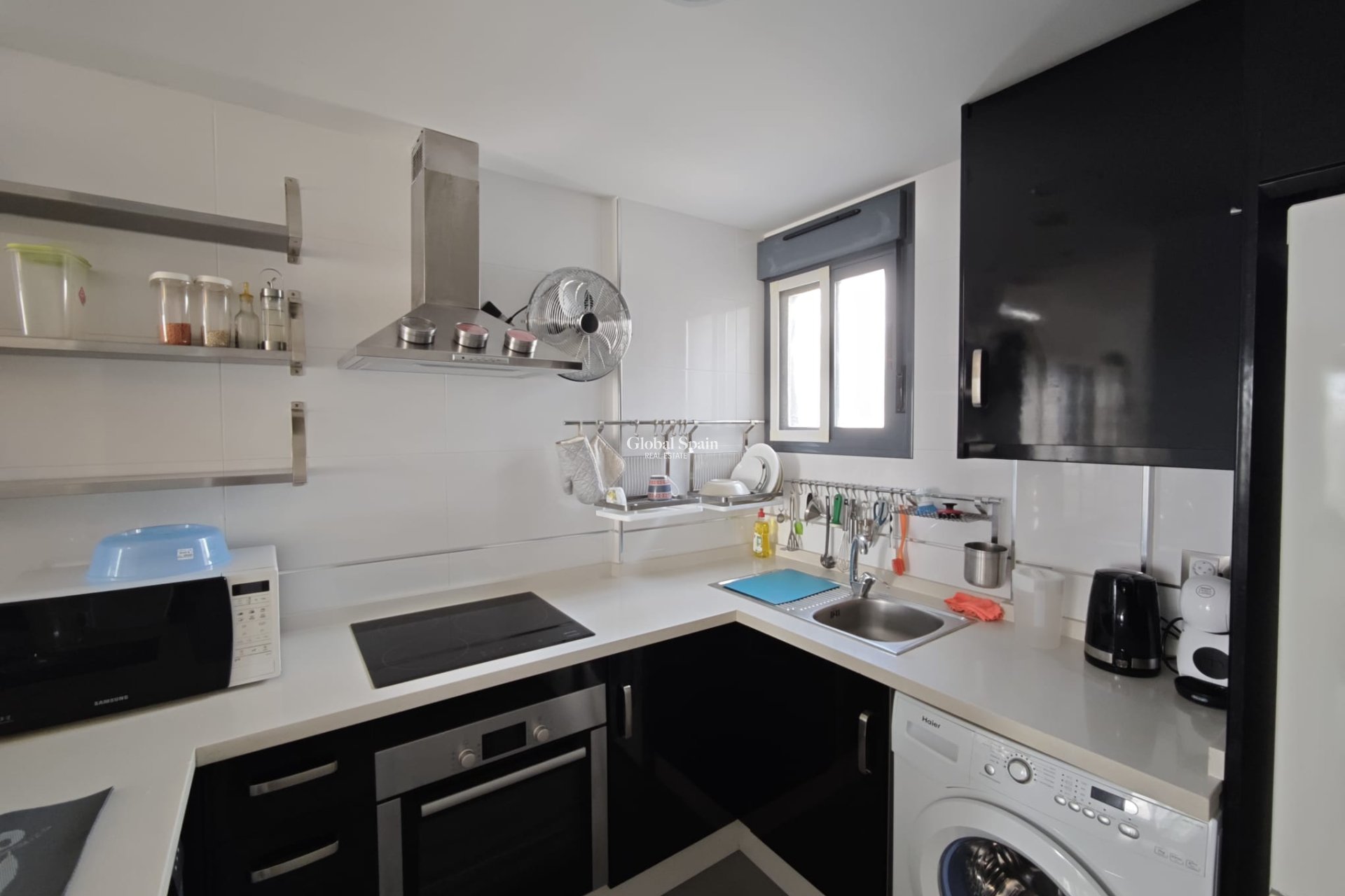 Revente - APPARTEMENT -
LA ZENIA - Costa Blanca