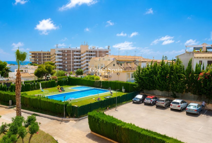 Revente - APPARTEMENT -
LA ZENIA - Costa Blanca