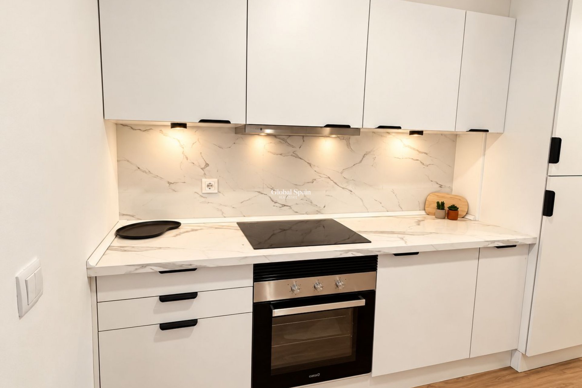 Revente - APPARTEMENT -
LA ZENIA - Costa Blanca