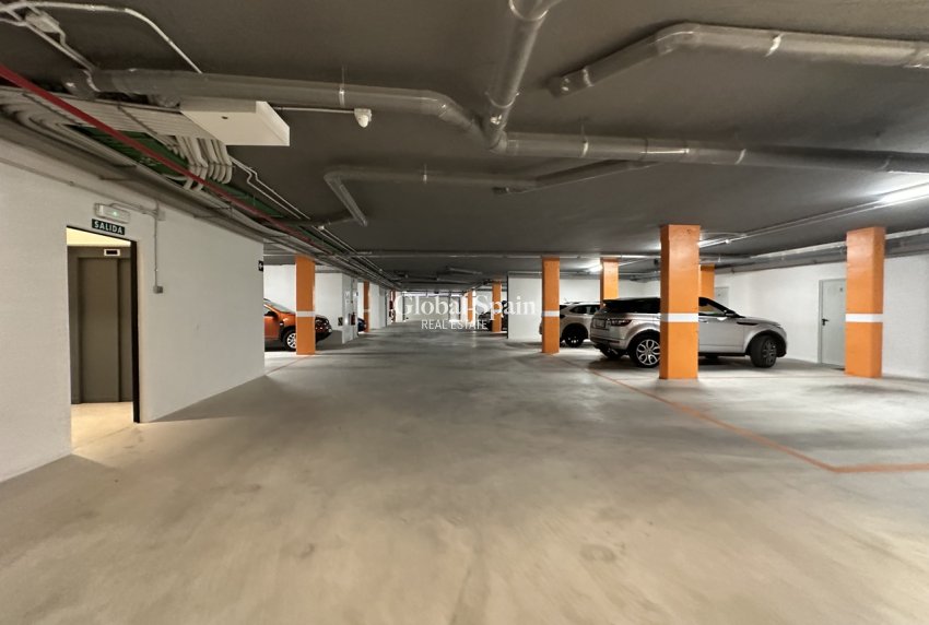 Revente - APPARTEMENT -
LAS COLINAS GOLF RESORT - Costa Blanca