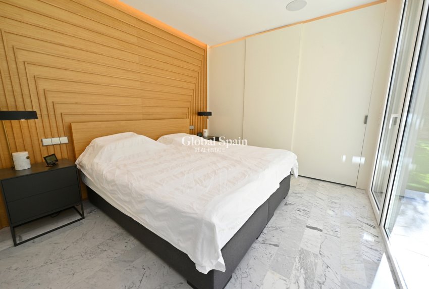 Revente - APPARTEMENT -
LAS COLINAS GOLF RESORT - Costa Blanca