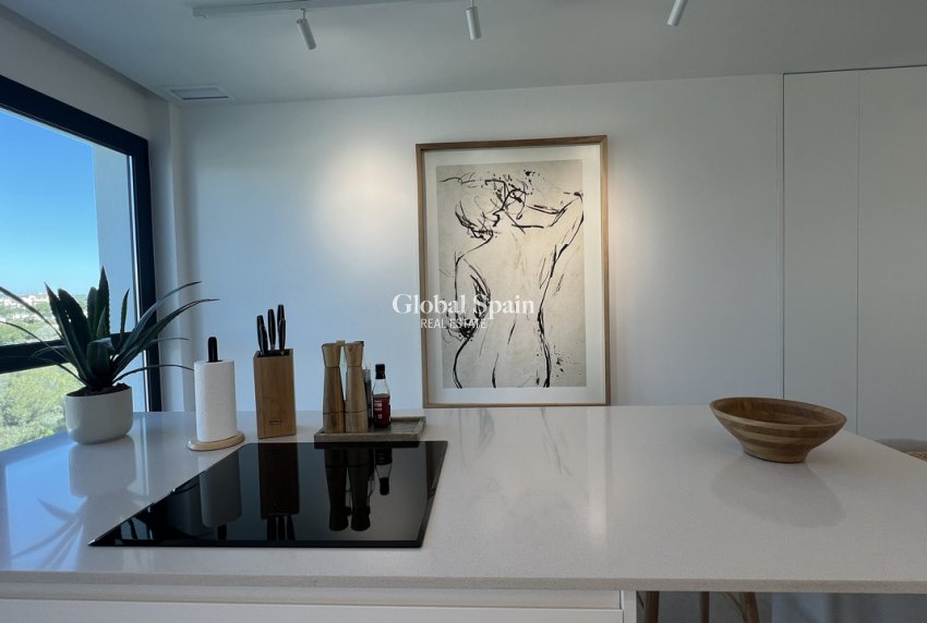 Revente - APPARTEMENT -
LAS COLINAS GOLF RESORT - Costa Blanca