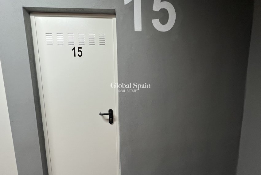 Revente - APPARTEMENT -
LAS COLINAS GOLF RESORT - Costa Blanca