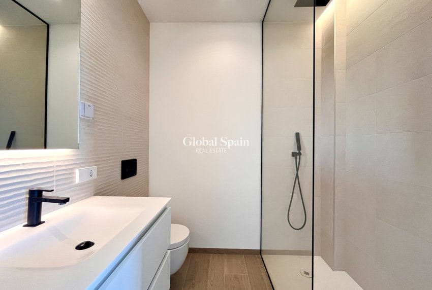 Revente - APPARTEMENT -
LAS COLINAS GOLF RESORT - Costa Blanca