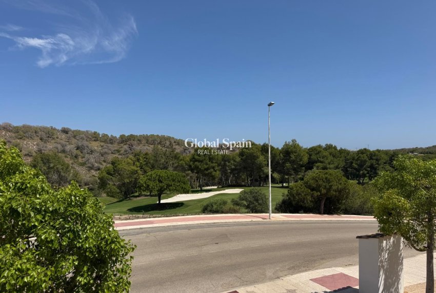 Revente - APPARTEMENT -
LAS RAMBLAS GOLF - Inland