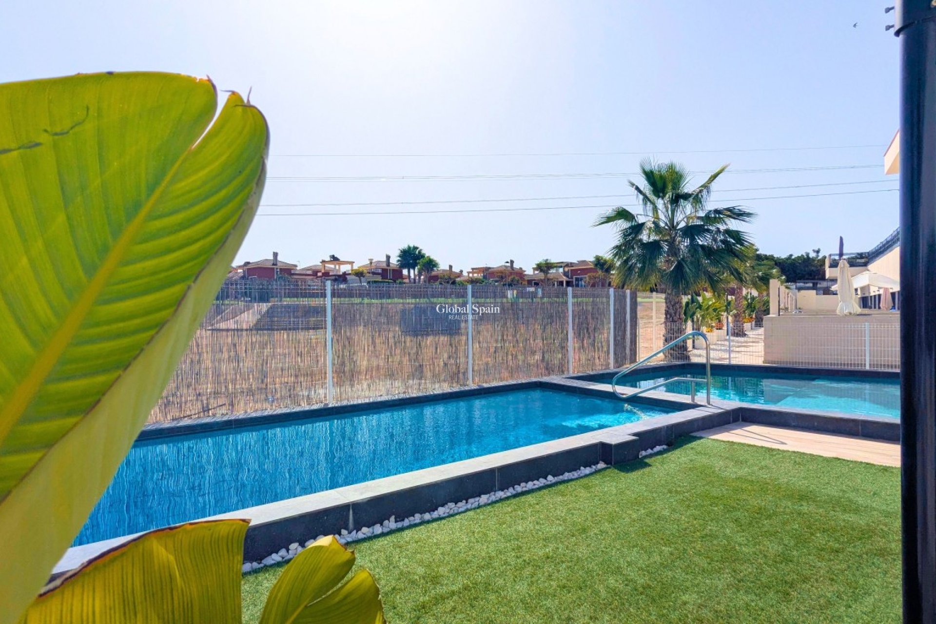 Revente - APPARTEMENT -
LO CRISPÍN - Inland
