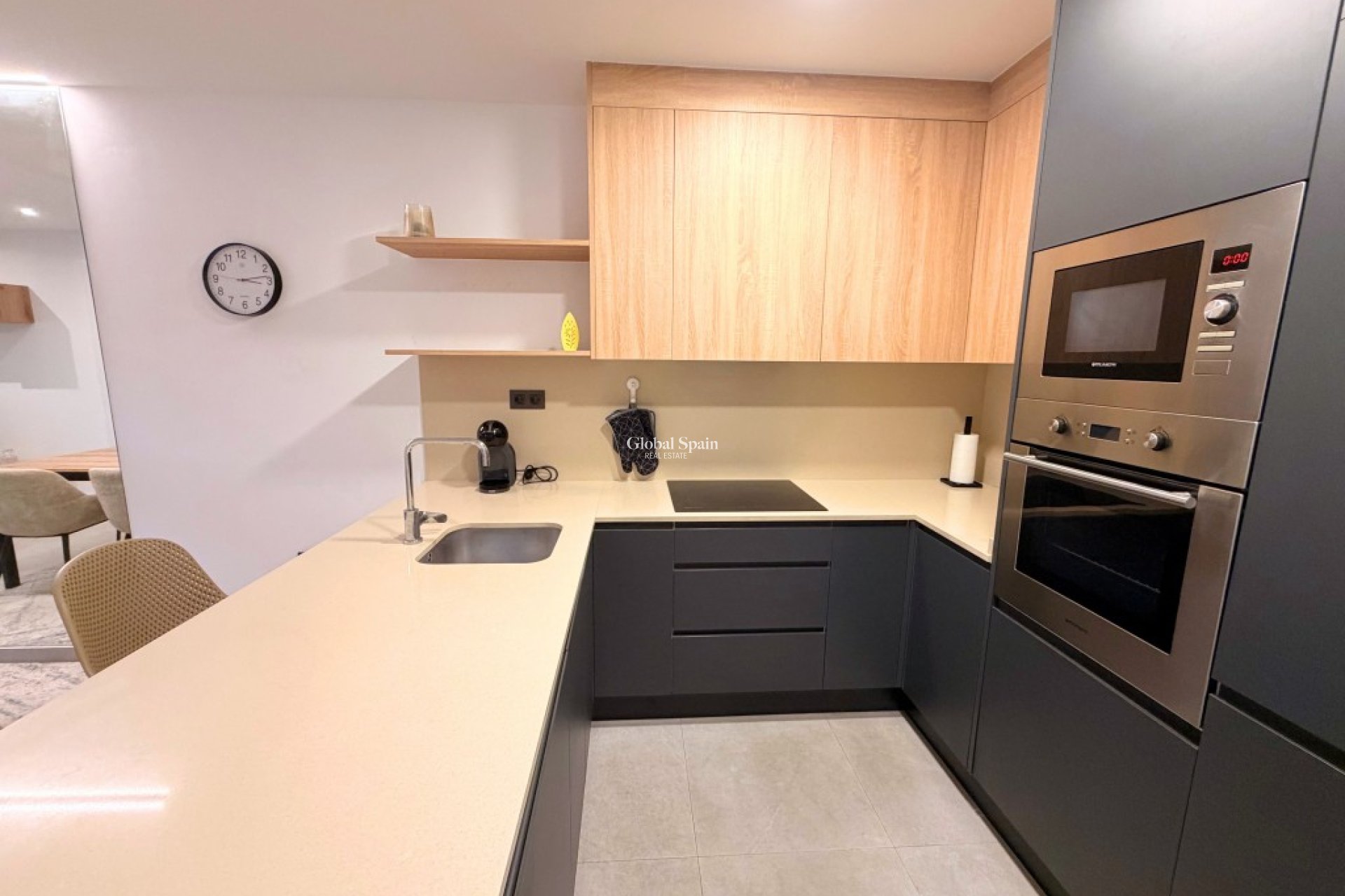 Revente - APPARTEMENT -
LO CRISPÍN - Inland