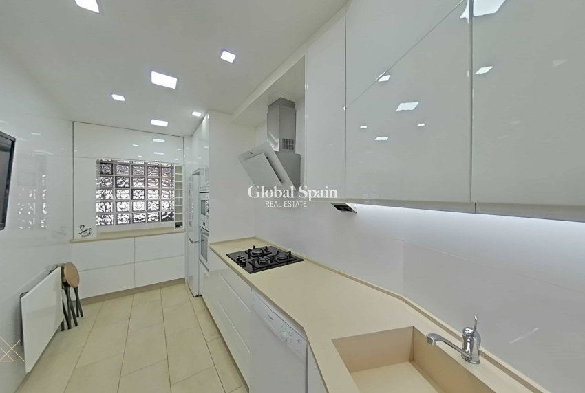 Revente - APPARTEMENT -
LO PAGÁN - Villananitos