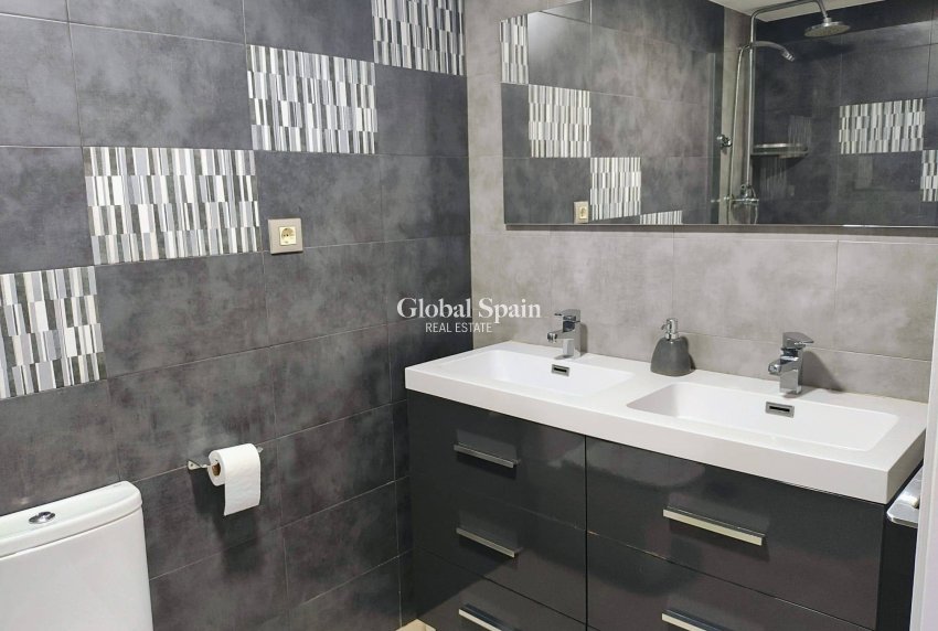 Revente - APPARTEMENT -
LO PAGÁN - Villananitos