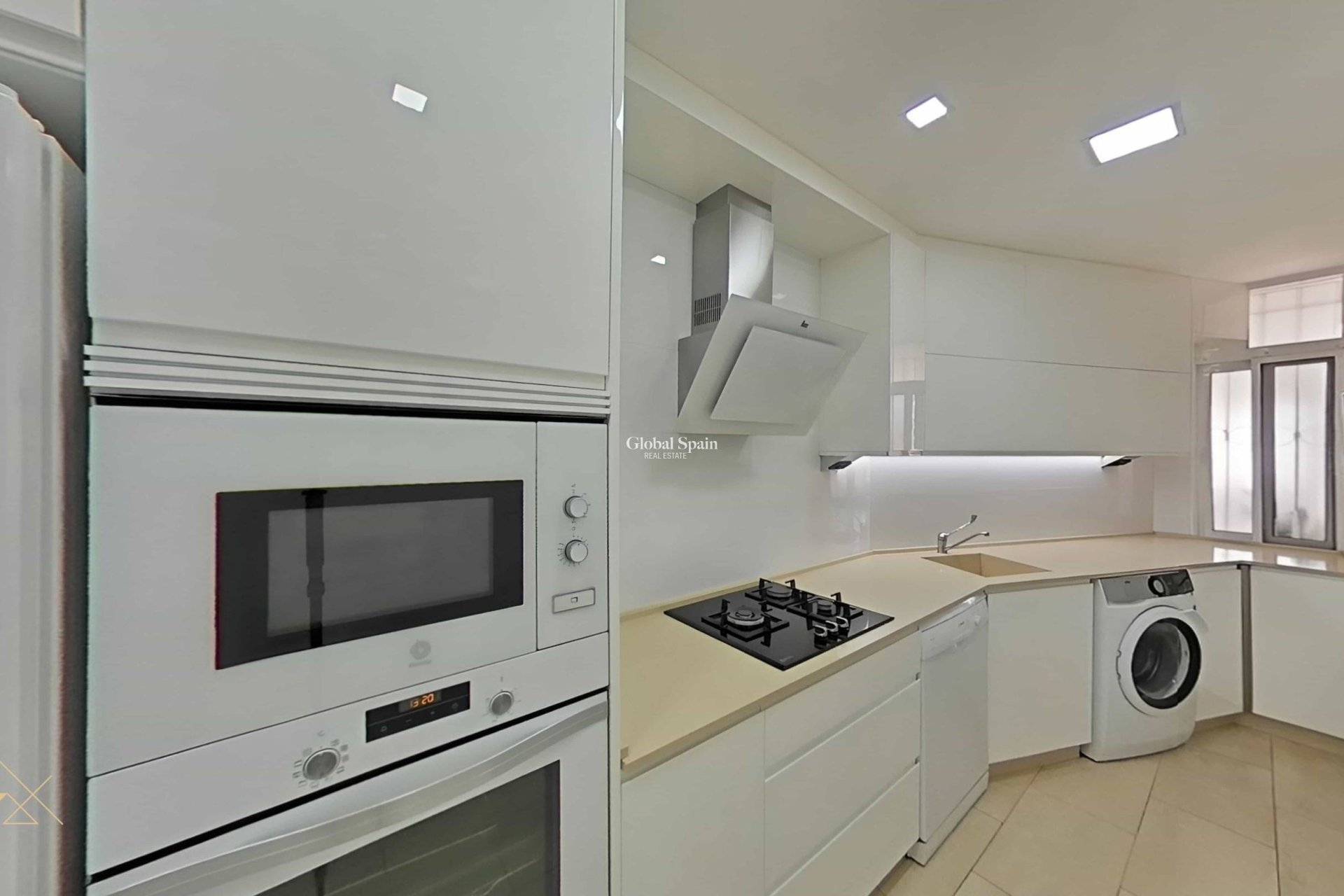 Revente - APPARTEMENT -
LO PAGÁN - Villananitos