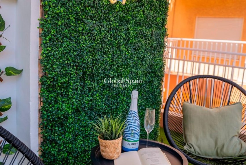 Revente - APPARTEMENT -
LO PAGÁN - Villananitos