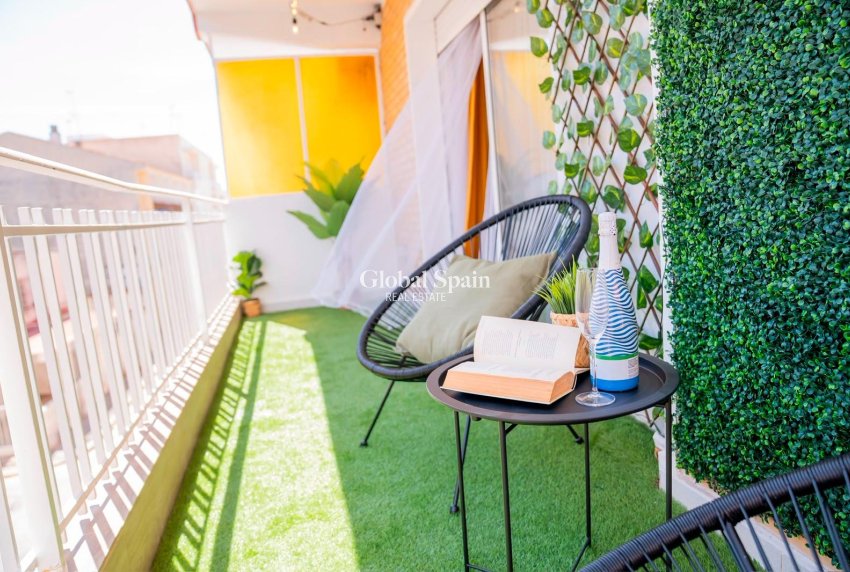 Revente - APPARTEMENT -
LO PAGÁN - Villananitos