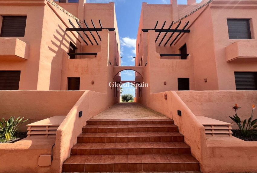 Revente - APPARTEMENT -
LOS ALCÁZARES - SERANA GOLF