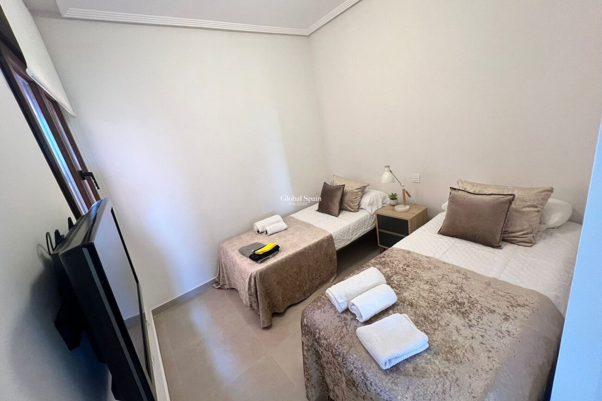 Revente - APPARTEMENT -
LOS ALCÁZARES - SERANA GOLF