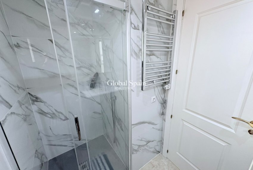 Revente - APPARTEMENT -
LOS ALCÁZARES