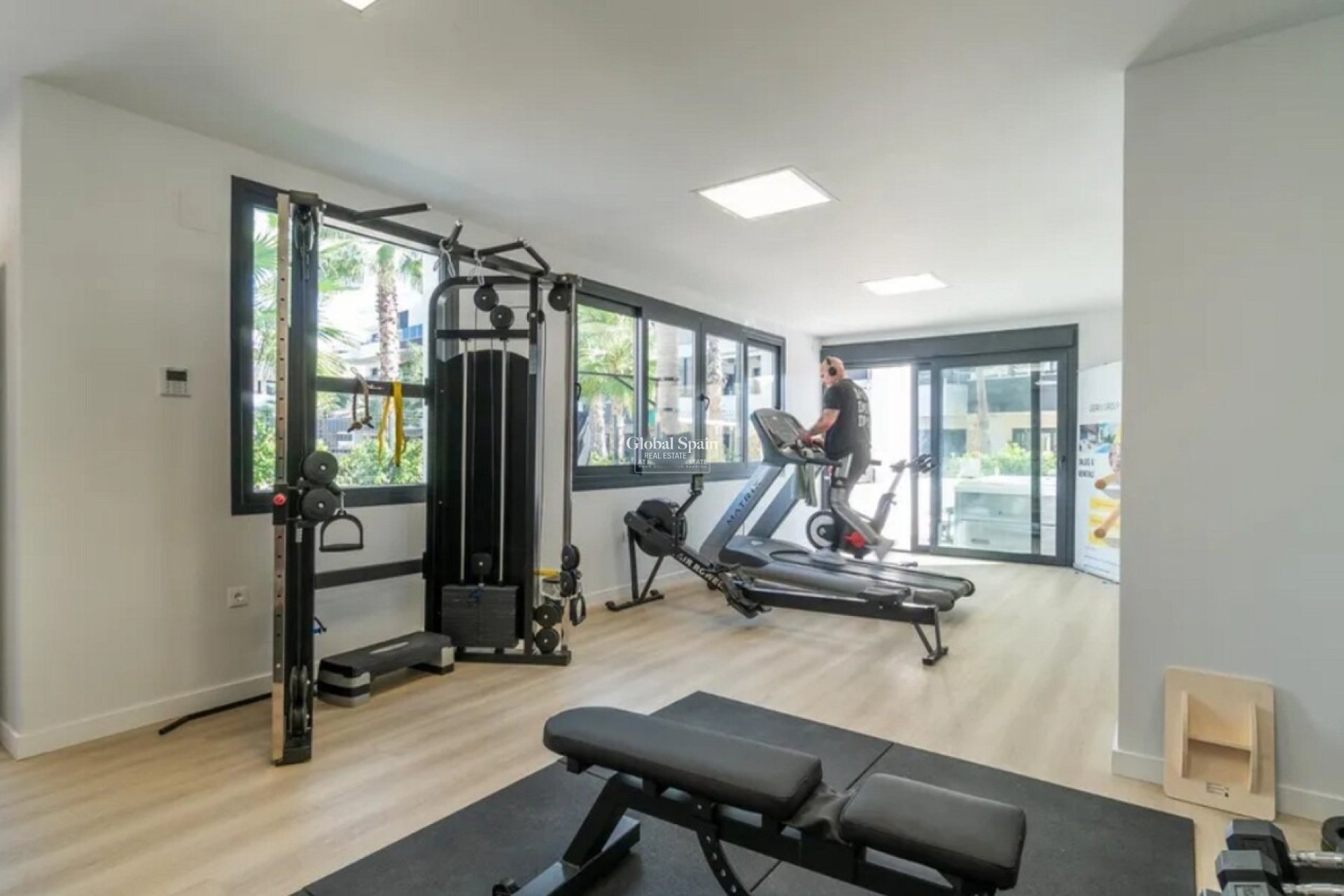 Revente - APPARTEMENT -
LOS BALCONES - LOS ALTOS - Costa Blanca