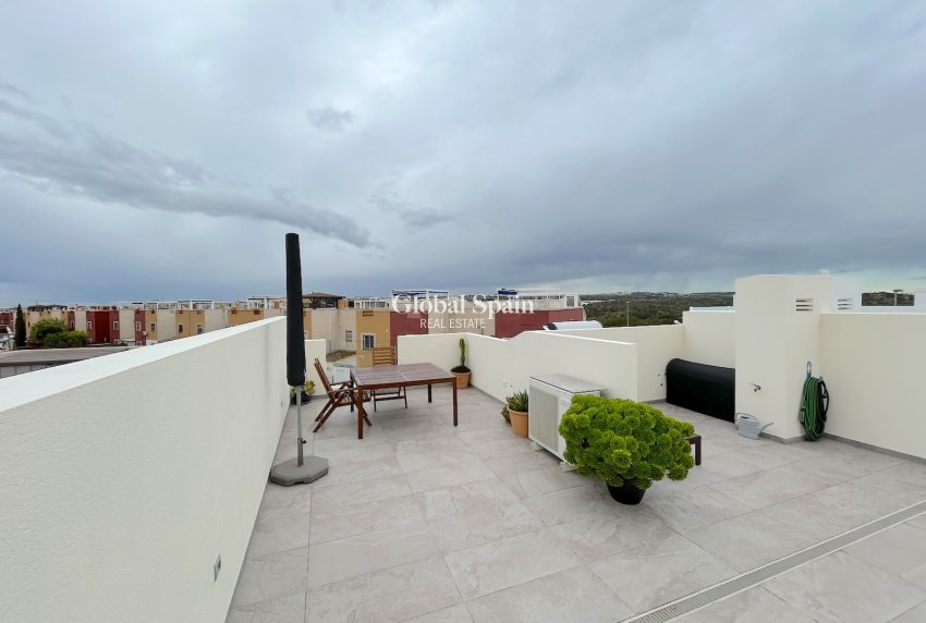 Revente - APPARTEMENT -
LOS BALCONES - LOS ALTOS - Costa Blanca
