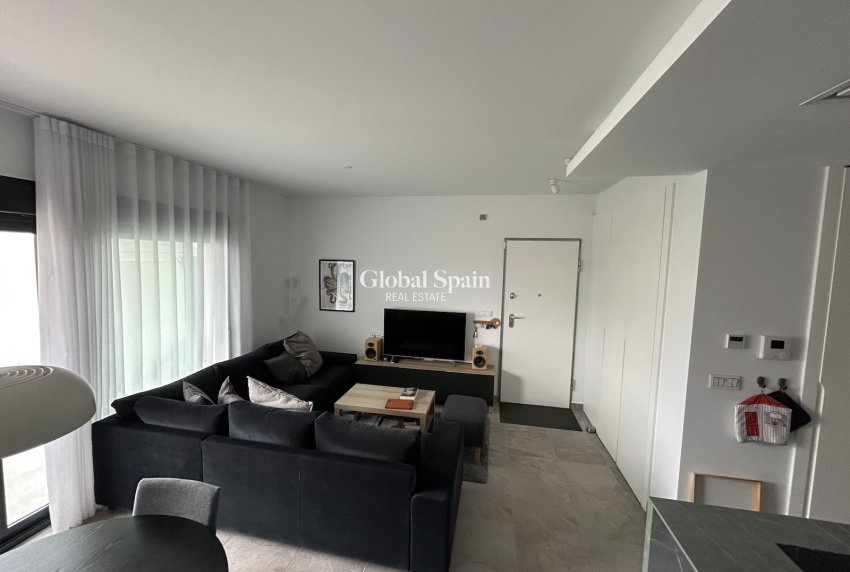 Revente - APPARTEMENT -
LOS BALCONES - LOS ALTOS - Costa Blanca