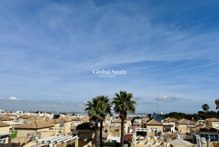 Revente - APPARTEMENT -
LOS BALCONES - LOS ALTOS - Costa Blanca