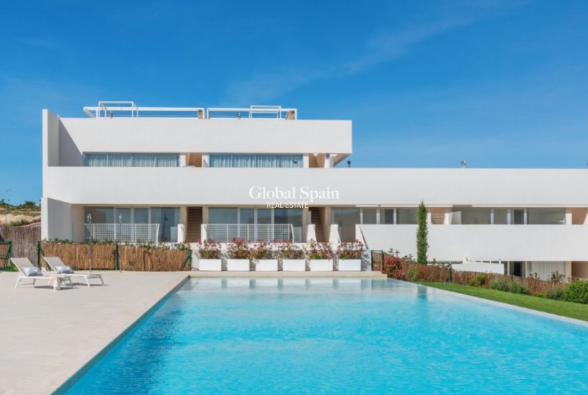 Revente - APPARTEMENT -
LOS BALCONES - LOS ALTOS - Costa Blanca