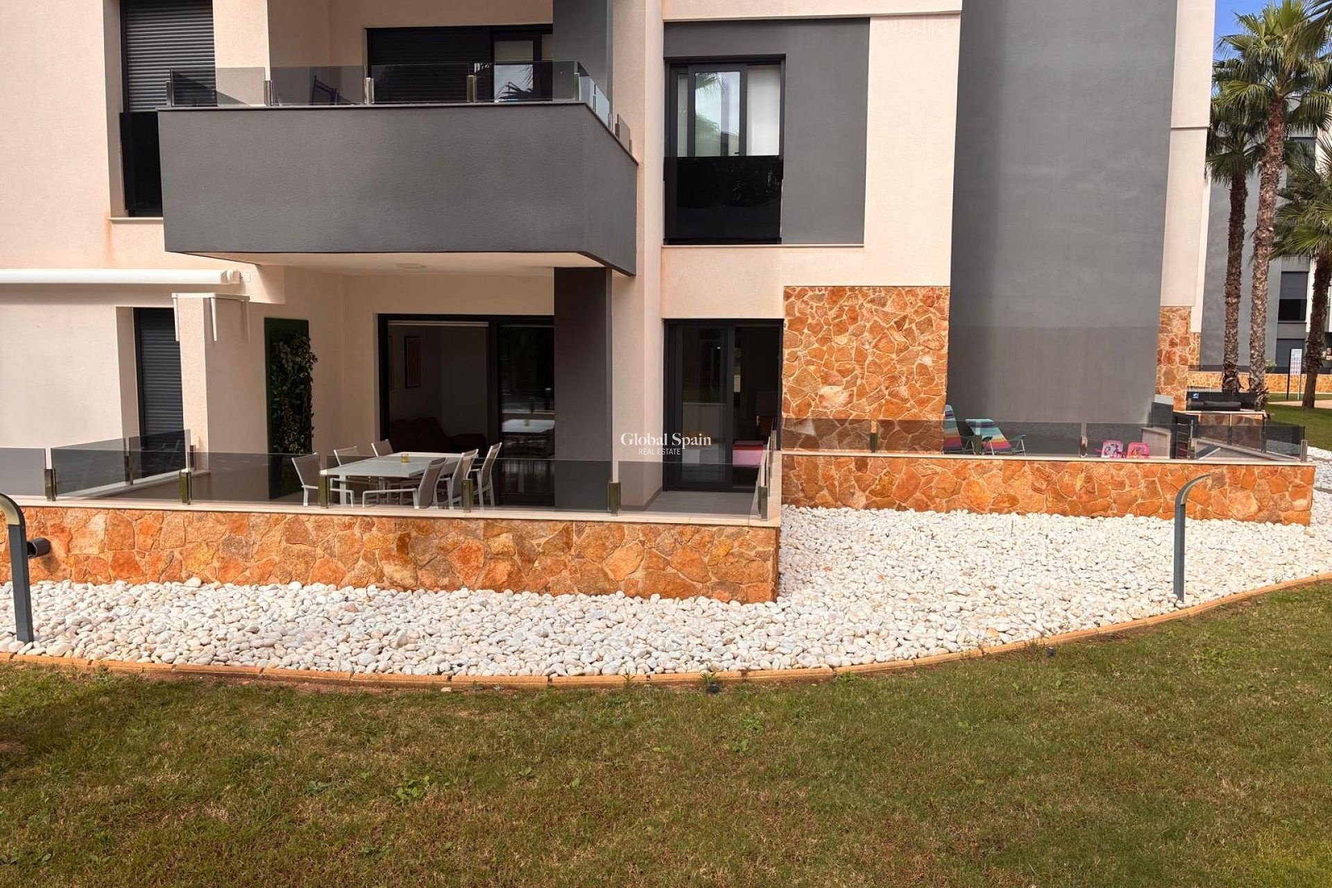 Revente - APPARTEMENT -
LOS BALCONES - LOS ALTOS
