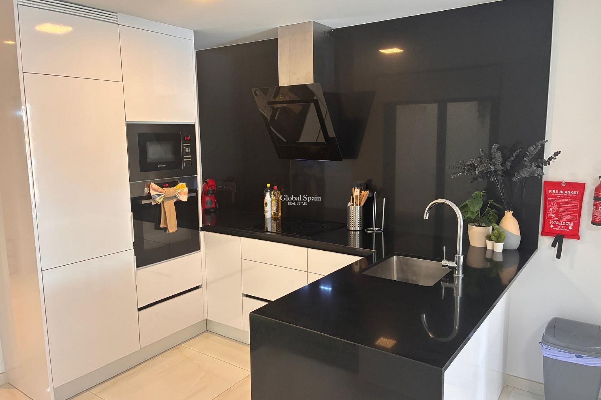 Revente - APPARTEMENT -
LOS BALCONES - LOS ALTOS