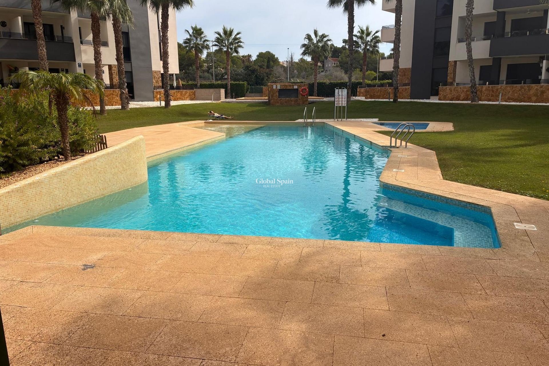 Revente - APPARTEMENT -
LOS BALCONES - LOS ALTOS