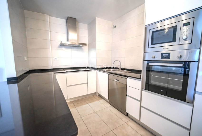 Revente - APPARTEMENT -
LOS DOLSES - Altos de Mediterraneo