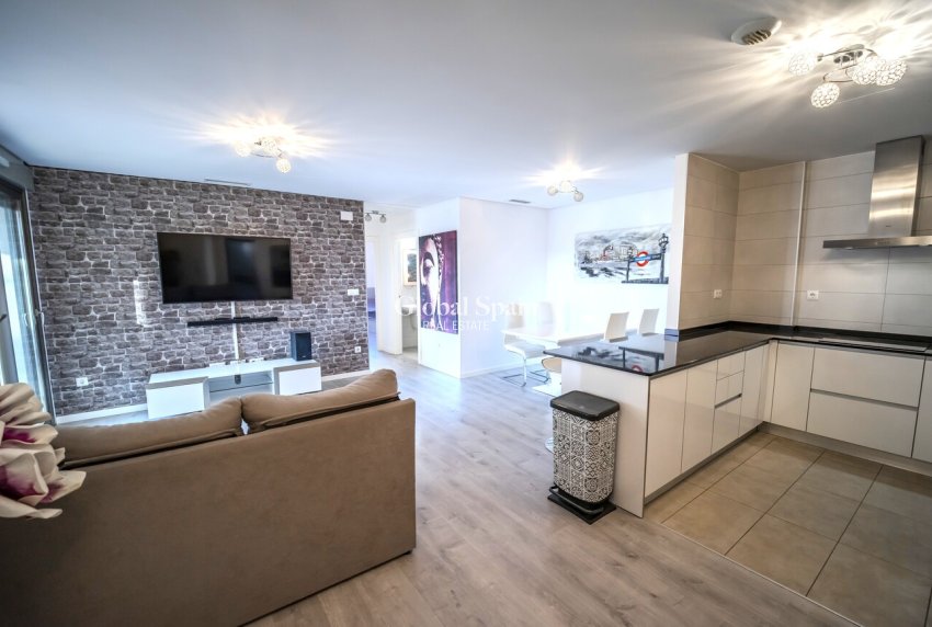 Revente - APPARTEMENT -
LOS DOLSES - Altos de Mediterraneo