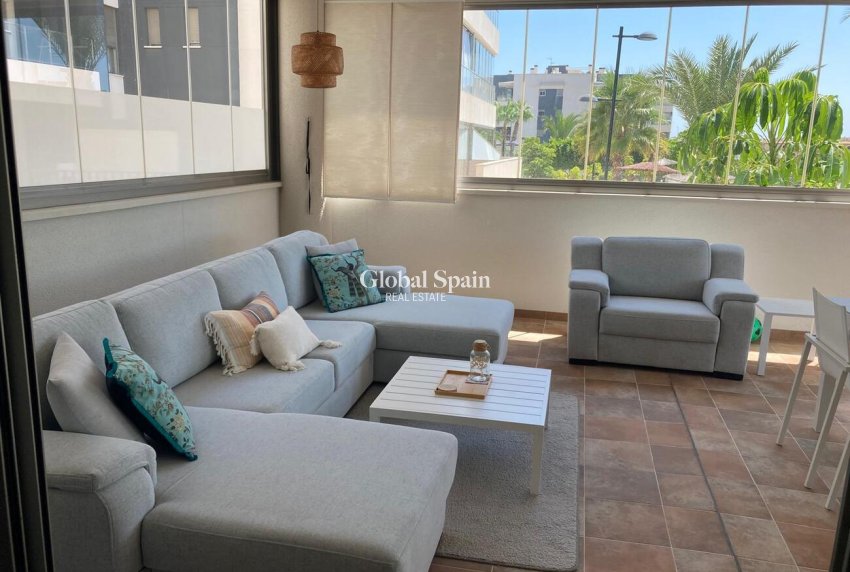 Revente - APPARTEMENT -
LOS DOLSES - Costa Blanca