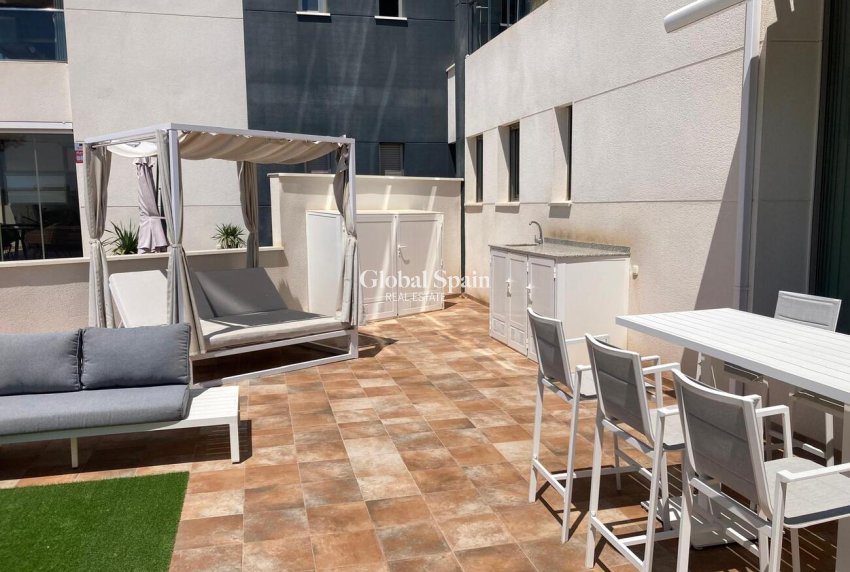 Revente - APPARTEMENT -
LOS DOLSES - Costa Blanca